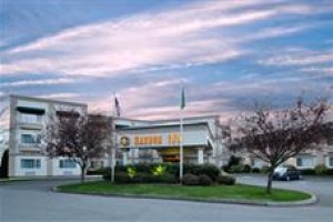 BEST WESTERN PLUS Harbor Inn voted  best hotel in Edmonds