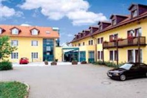 BEST WESTERN Hotel Erb voted  best hotel in Parsdorf
