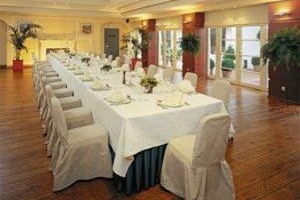 Cortina Hotel Restaurant Image