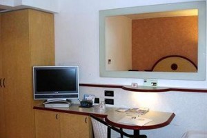 BEST WESTERN Hotel Solaf Image