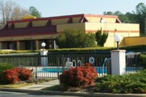 BEST WESTERN Inn I-95/Goldrock Image