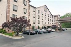 BEST WESTERN Inn & Suites-Midway Airport voted  best hotel in Burbank 