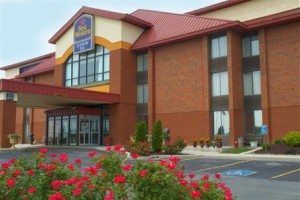 Best Western Luxbury Inn Fort Wayne Image