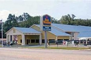 BEST WESTERN North Inn & Suites voted  best hotel in Bastrop 