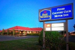BEST WESTERN Pines Country Club Motor Inn Image