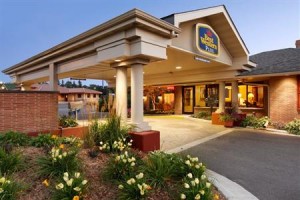 BEST WESTERN Plus Holland House voted 2nd best hotel in Detroit Lakes