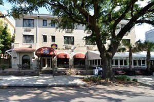 BEST WESTERN PLUS St. Charles Inn Image