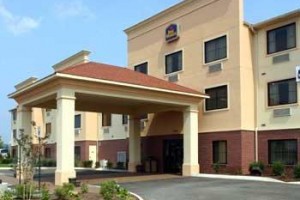 BEST WESTERN Strawberry Inn & Suites Image