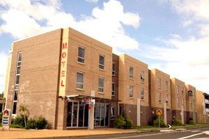 BEST WESTERN Wine Country Motor Inn voted  best hotel in Cessnock