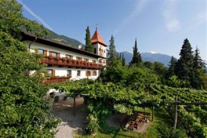 Biedermannhof voted  best hotel in Tscherms