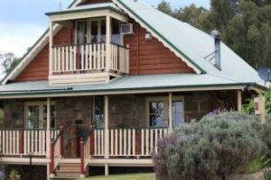 Bimbadeen Mountain Retreat voted  best hotel in Mount View