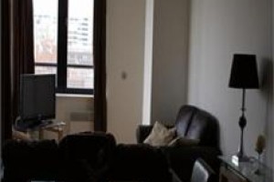 Bliss Bridge House Apartments Swindon Image