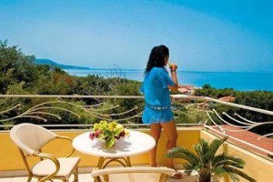 Blu Tropical voted  best hotel in Zambrone