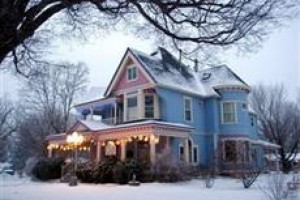 Blue Belle Inn Bed and Breakfast Saint Ansgar Image