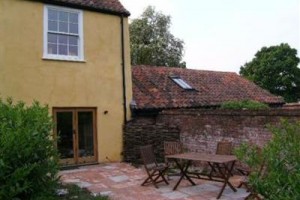 Blue Door Cottages At Sherwood Image