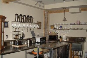 Blue Tin Roof B & B Image