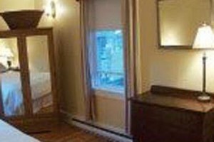 Bluenose Lodge voted 4th best hotel in Lunenburg