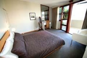Bogart's Casablanca Apartment Byron Bay Image