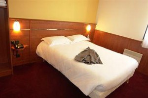 Brit Hotel Le Villeneuve Saint-Gregoire Image
