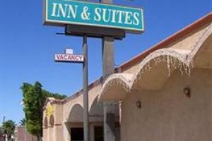 Brunner's Inn & Suites Image
