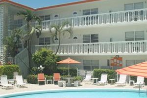 Deerfield Buccaneer Resort Apartments Image