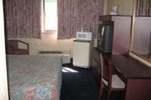 Budget Host Town Center Motel Image