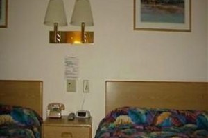 Budget Host Royal Gorge Inn Image
