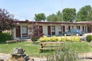 Budget Host Stone's Motel Image