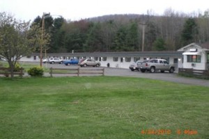 Budget Inn Wellsville Image