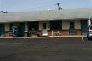 Budget Inn Wrightstown Image