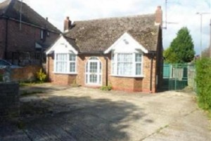 Bungalow at the Park Image