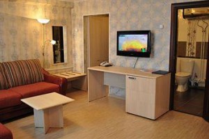 Buratia Luxe Image