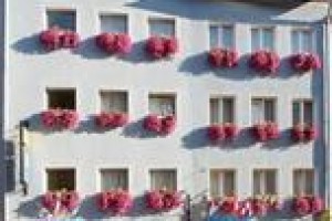 Burghotel Stammhaus Image