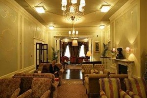 Buswells Hotel Image