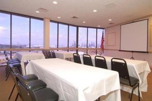 Camden Plaza Hotel Image