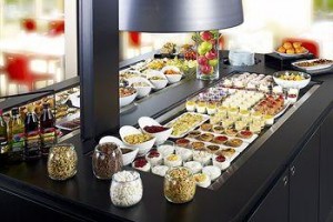 Campanile Hotel Issoudun Image