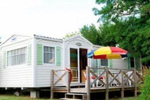 Camping Le Mas Bungalows Les Eyzies-de-Tayac-Sireuil Image