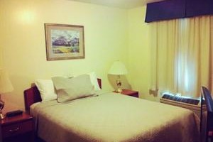 Canadas Best Value Princeton Inn & Suites Image