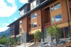 Canadian Lodging Mountain Hotel Canmore Image