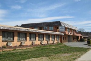 Canberra Lyneham Motor Inn Image