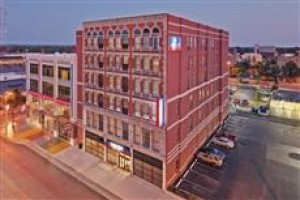 Candlewood Suites Terre Haute Image