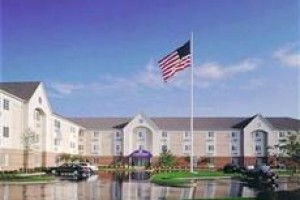 Candlewood Suites Chicago Waukegan voted 6th best hotel in Waukegan