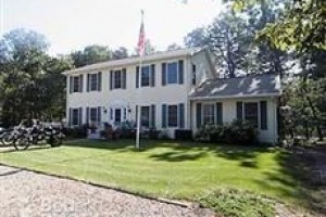 Cape Cod Fiddlers Green Inn voted 4th best hotel in Harwich Port