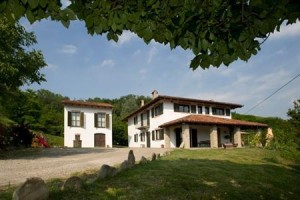 Cascina Il Ginepro voted 3rd best hotel in Sinio