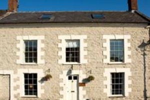 Castleton House Image