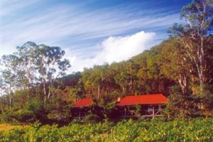 Cedar Creek Cottages & Wine voted  best hotel in Cedar Creek