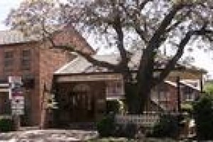 Cedar Lodge Motel Image