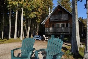 Cedars of Lake Eugenia - Cottage Resort voted  best hotel in Flesherton