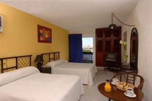 Celuisma Imperial Laguna Hotel Cancun Image
