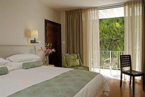 Chapmans Peak Beach Hotel voted 3rd best hotel in Hout Bay